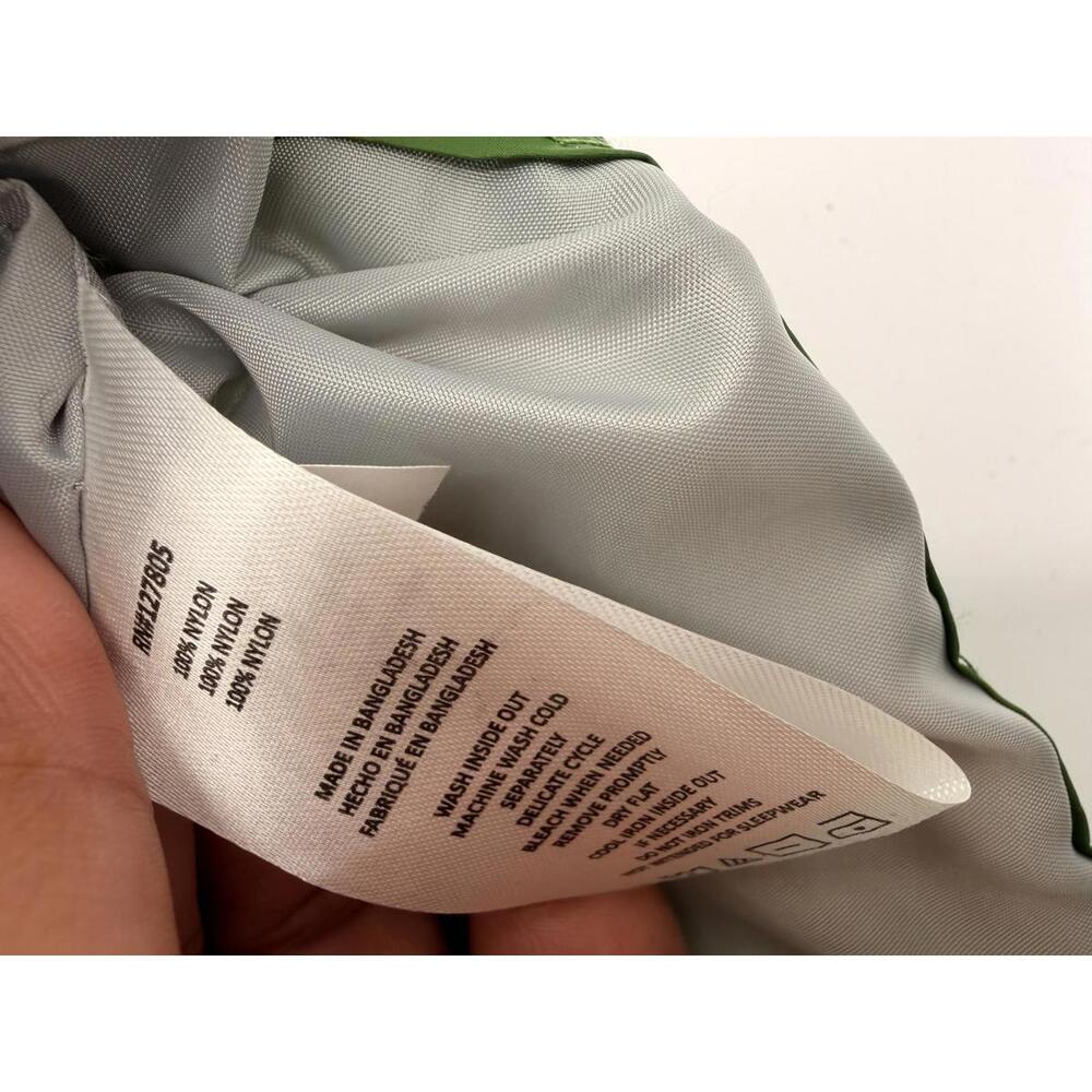 #T20 Sz. 3T‎ DKNY Green puffer vest NWT - Picture 8 of 8